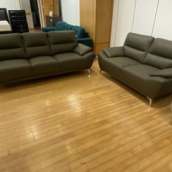 SOFA AND LOVESEATS! ONLY $699! DELIVERY TODAY! WOW