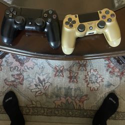 PS4 Controllers 