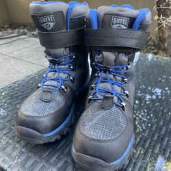 Snow Boots Size 6 