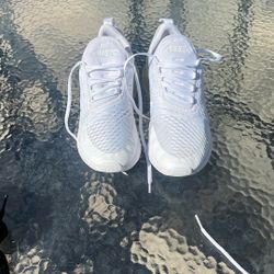 Men’s Sz 10 1/2. Nikes 