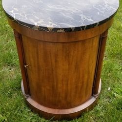 Barrel Coffee Table With Black Marble Top