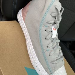 Brand New Chuck Taylor $115 Size 9.5