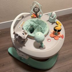 Tiny Love 4-1 Activity Center/ Baby Walker