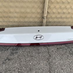 2020-2023 HYUNDAI SONATA Limited TRUNK MOLDING GARNISH LED TAIL LIGHT W/ CAMERA OEM