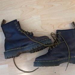 Women’s Shoes - Ugg Australia, Diesel, Dr Marten