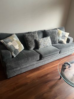 Sofa bed/ Queen sleeper NEGOTIABLE