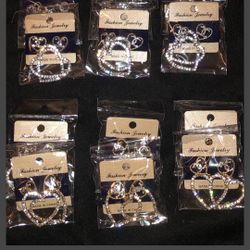 Gold Or Silver Rhinestone Heart Earrings 