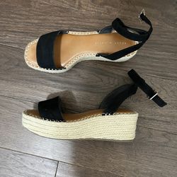 Kate And Kelly Wedge Sandals Size 8.5