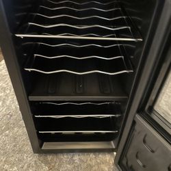 Wine Enthusiast Refrigerator 