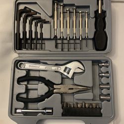 Allied Tools 29-piece tool set