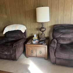 Two Electric Recliners