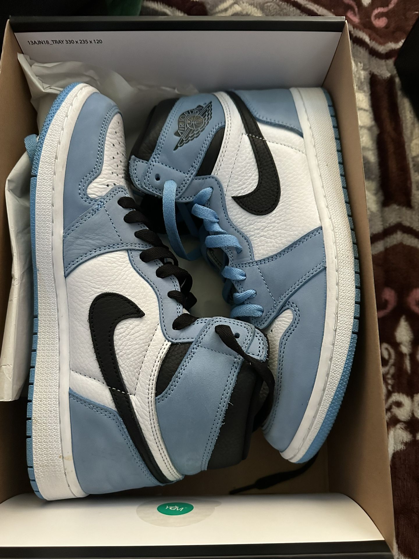 University blue Jordan 1