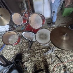 Pearl 8 Piece Drum Set , It's Missing A Tambourine. 
