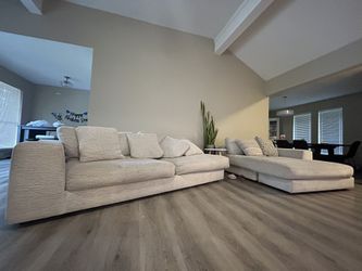 Beautiful Cindy Crawford Sectional 4p