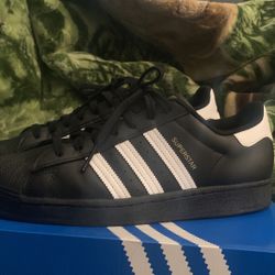 Adidas super star size 10