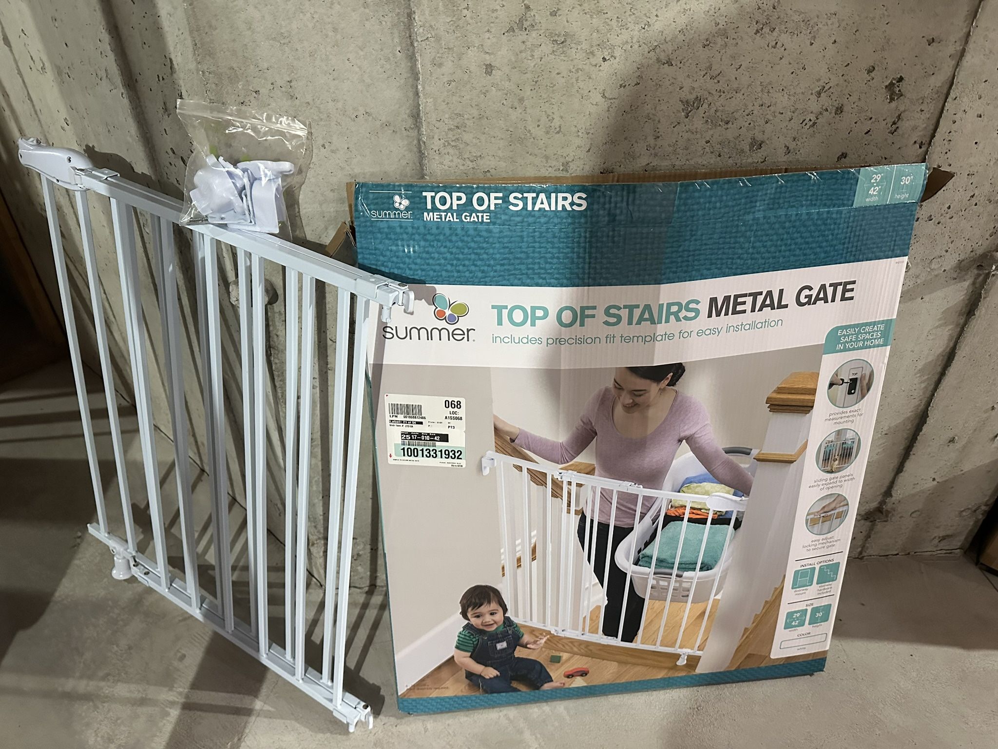 Baby Gate (like New)