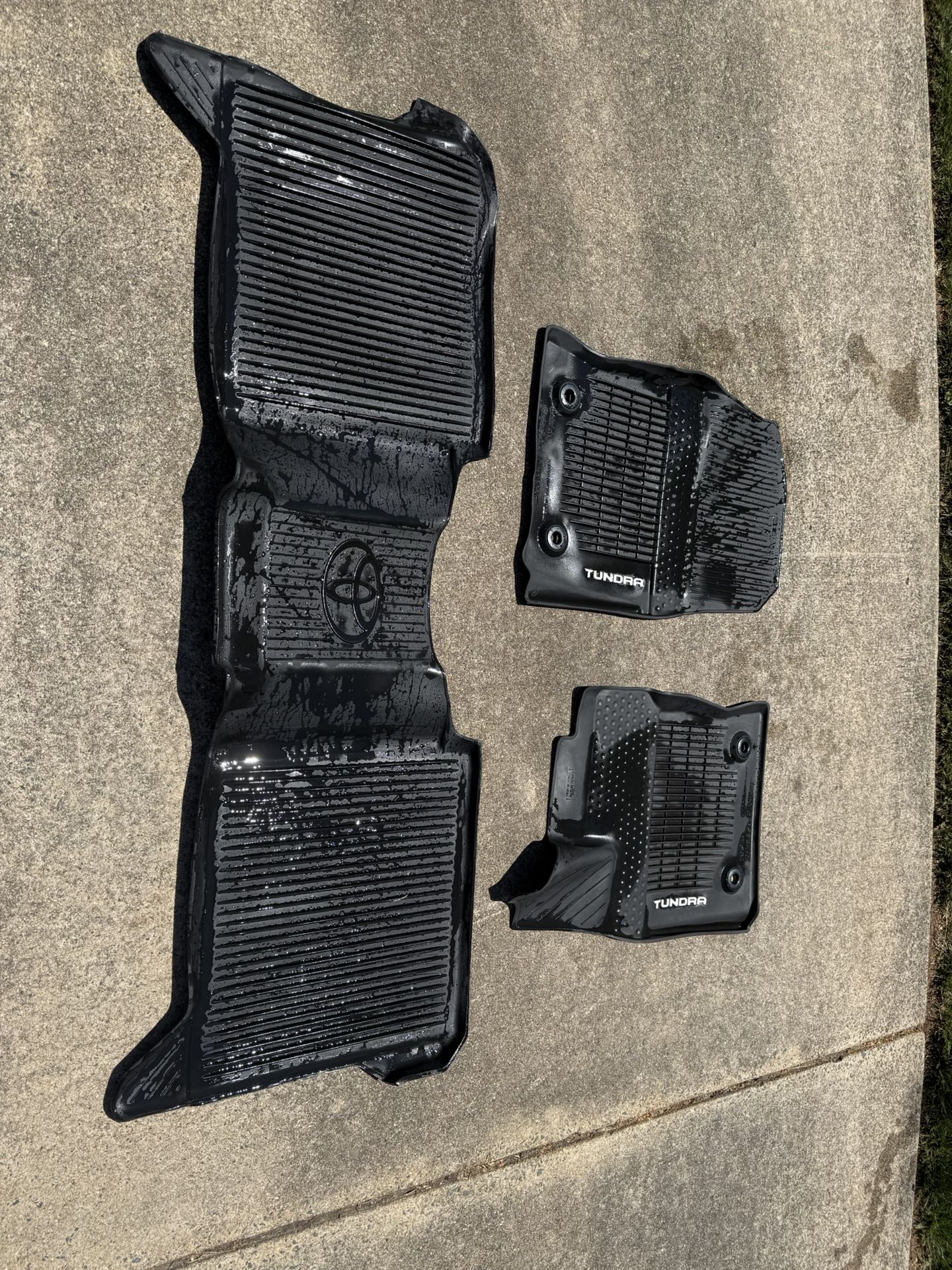 2023 Toyota tundra Floor Mats