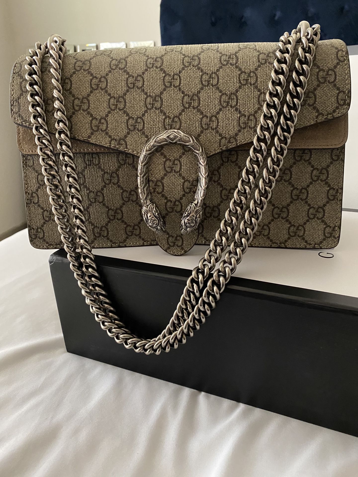 Gucci Dionysus GG Supreme Large Bag