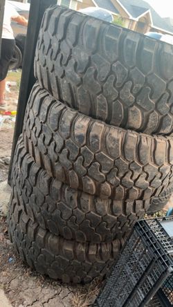 Used Off-Road Mud Terrain Tires Set of 4