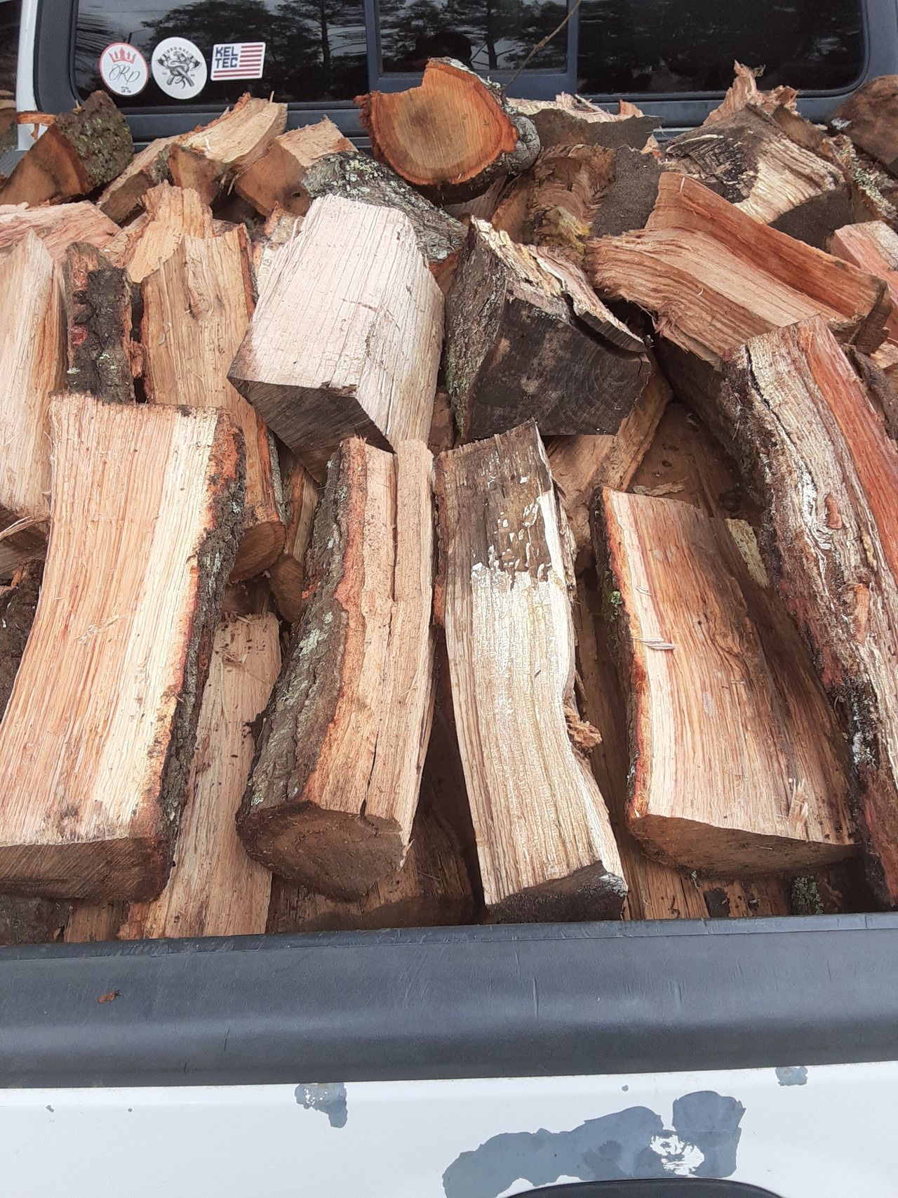 Dry Seasonal Oak Fire Wood Best Deals Around