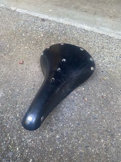 Brooks B17 Champion Standard Leather Saddle - Black - Vintage