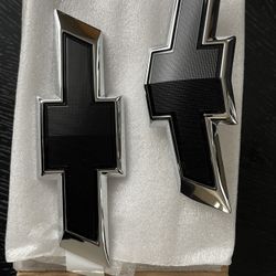Emblem Bowtie