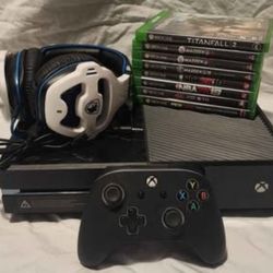 Xbox One Console Bundle With Headset Controller And Games 