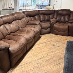 Delivery Available Dark Brown L Shape Recliner Sectional Sofa Couch