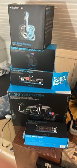 Logitech Flight Simulator Bundle – 5 Pieces