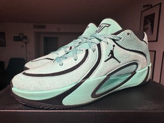 Jordan Tatum 4 Green Glow Sz. 9.5