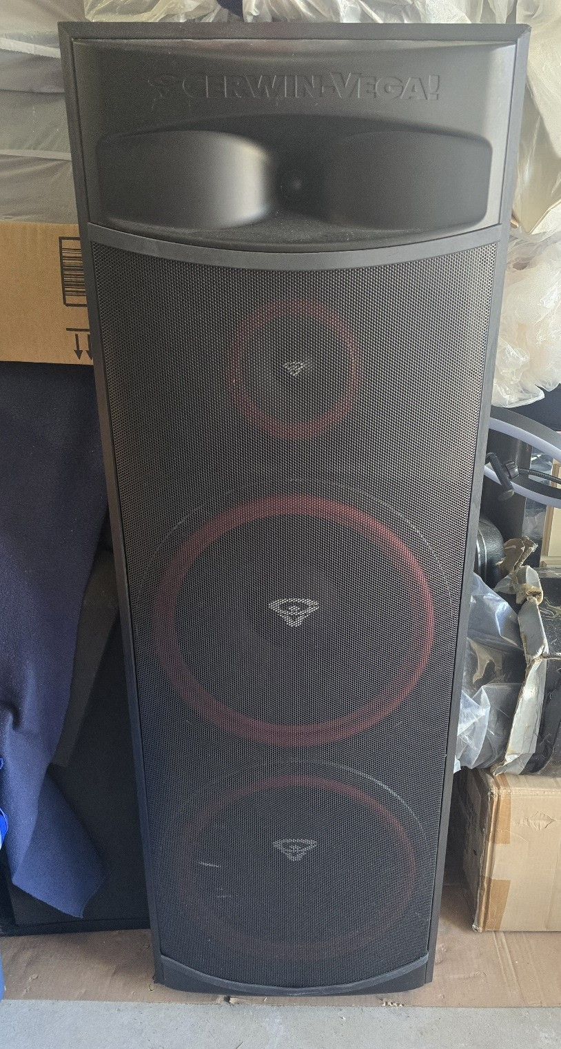 Cerwin Vega XLS-215 Speaker (1)