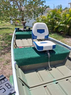 2020. Tracker 1436 jon boat