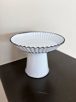 White Metal Stand