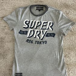 SUPERDRY ZIP UP HOODIE CARGO SHORT & 3 T-SHIRTS
