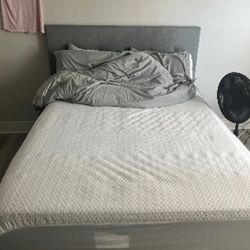 Bed for sell with box spring 150