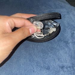 Shure Se215 competitive gaming IEM /earbuds comes with mic