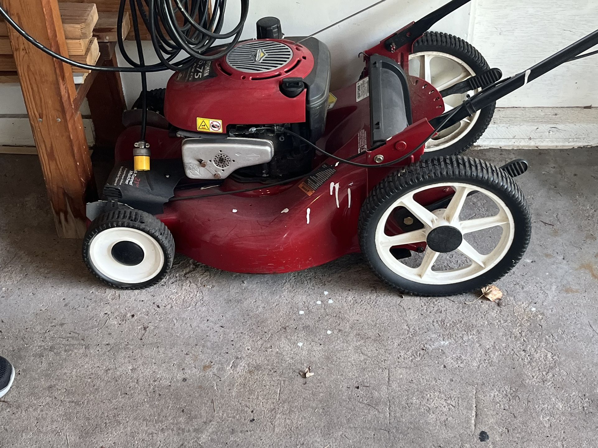 Briggs Stratton Lawnmower