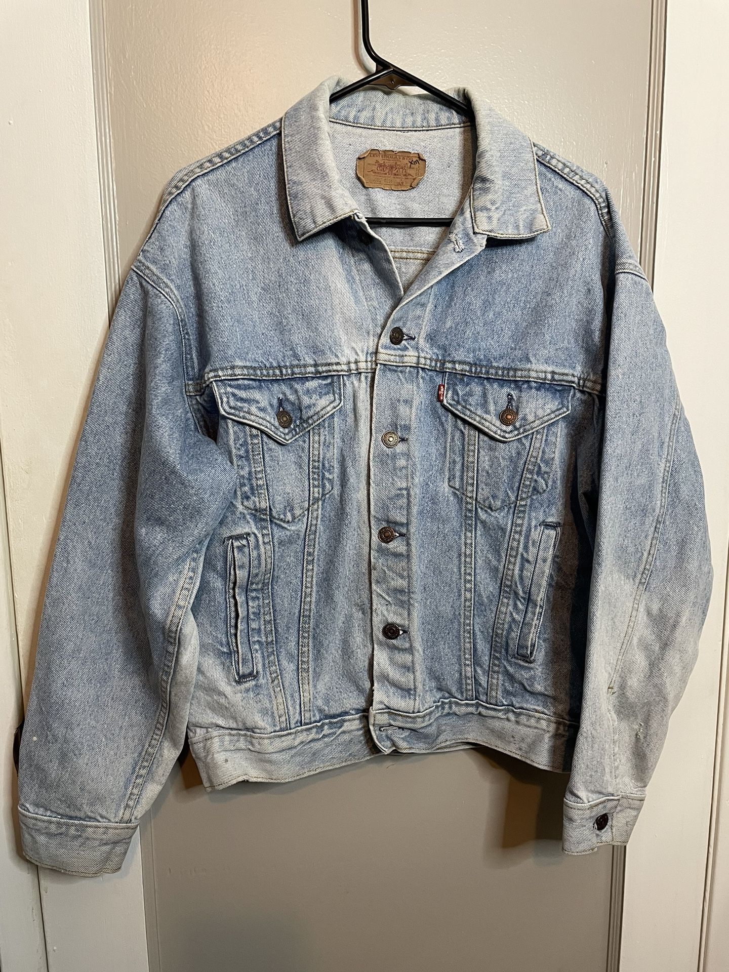 Vintage Levi’s Denim Jean Jacket Size Medium Made In USA