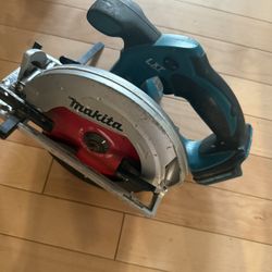Makita 18v Lxt Circular Saw 