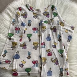 Disney Princess Pajama set for Girls size 6