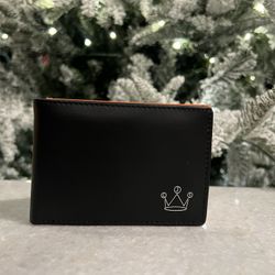 Men’s Wallet Sold In bulk. Pack of 10 For $60, Pack of 30 For $165, Pack of 50 For $250. 