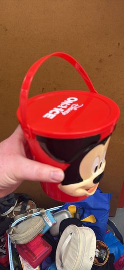 Mickey bucket