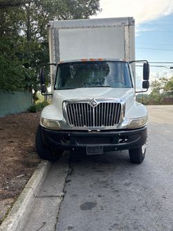 International Box truck