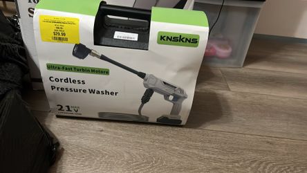Cordless pressure washer