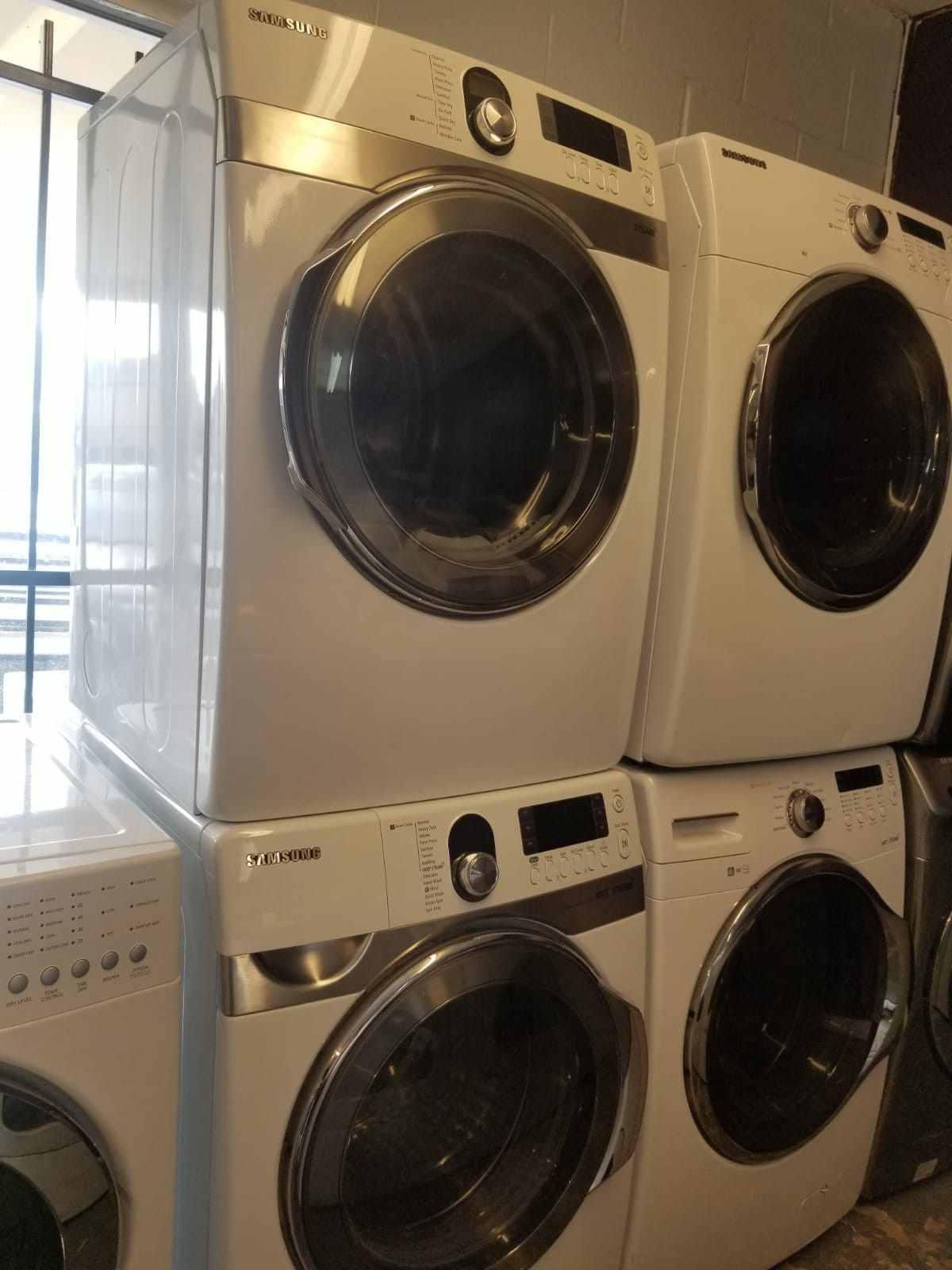 🌅SUNSET APPLIANCES🌅 🌼Samsung large capacity steam washer and steam dryer electric