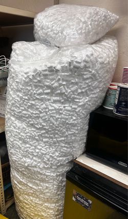 Packing peanuts