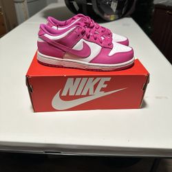 Nike Dunk Active Fuchsia 