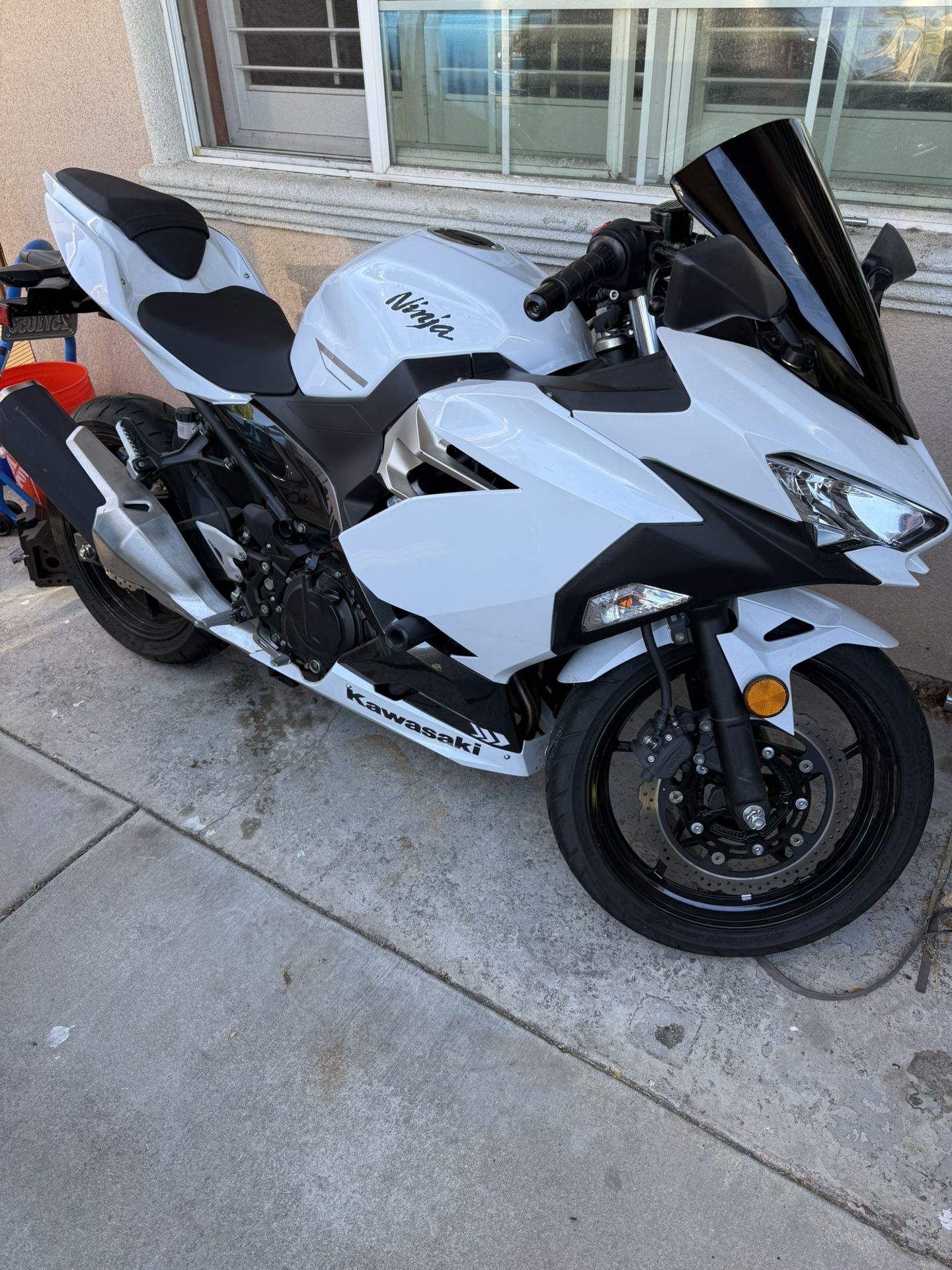 2023 Ninja 400