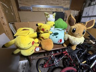 Jumbo Pokémon Center Pokémon Plushies 