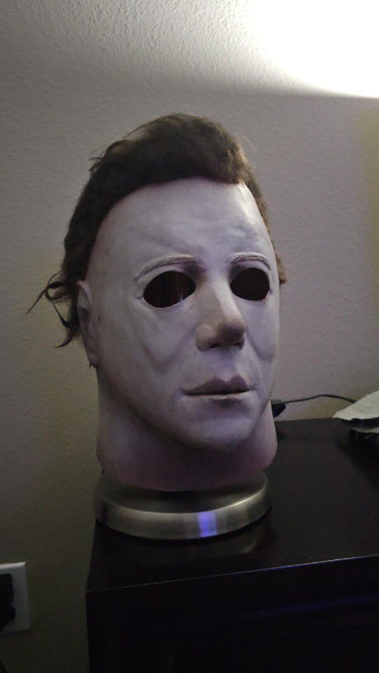 TOTS Halloween Michael Myers Rehaul Mask